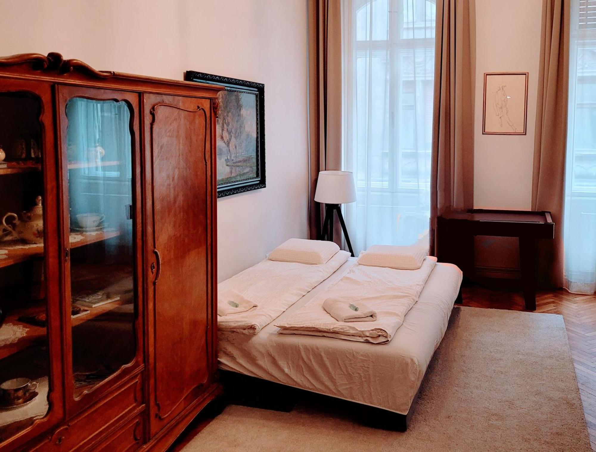 Christoph'S Central Apartment — Photos 2